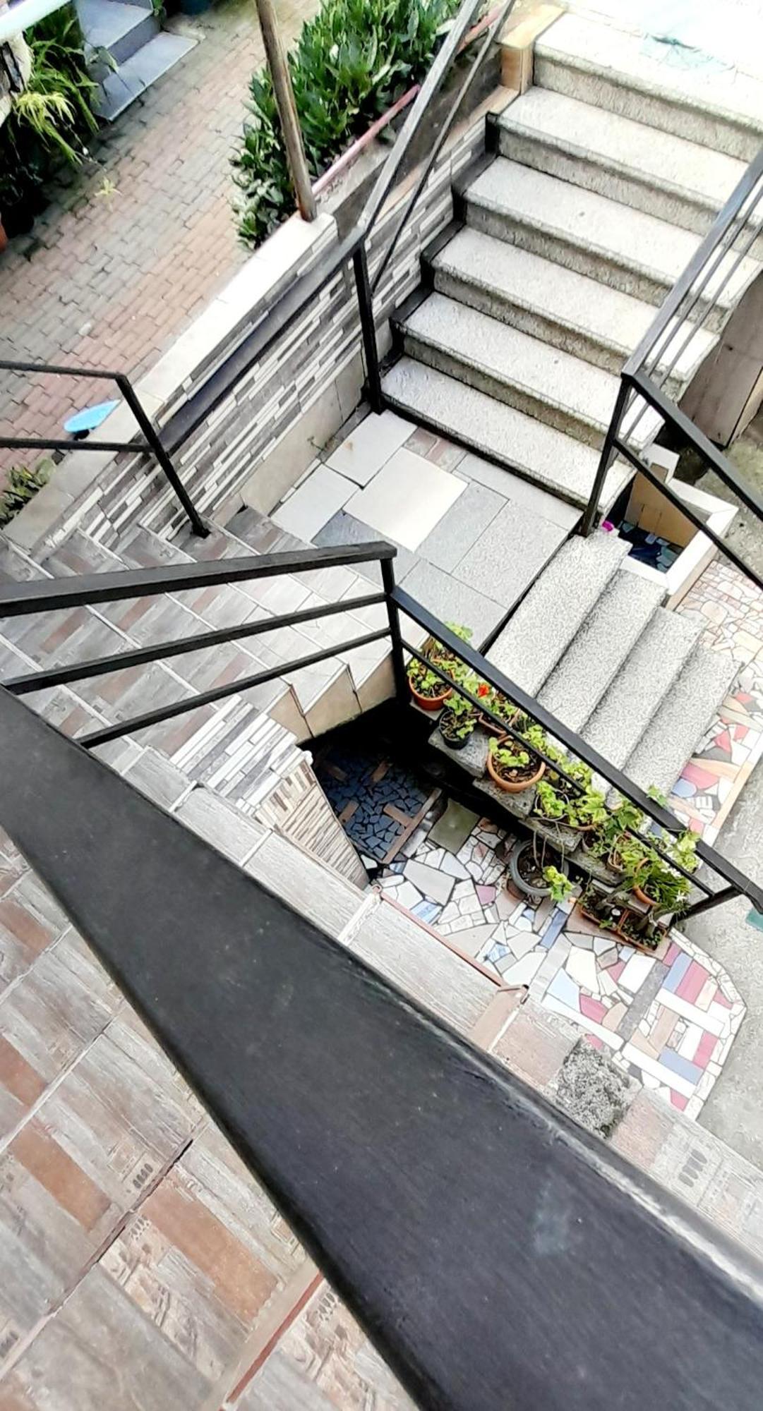 Guesthouse Qeti บาทูมิ ภายนอก รูปภาพ